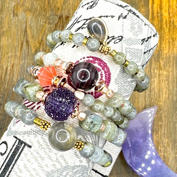 Black Agate rose hematite labradorite dainty beaded bracelet/protection empaths - Picture 2 of 5